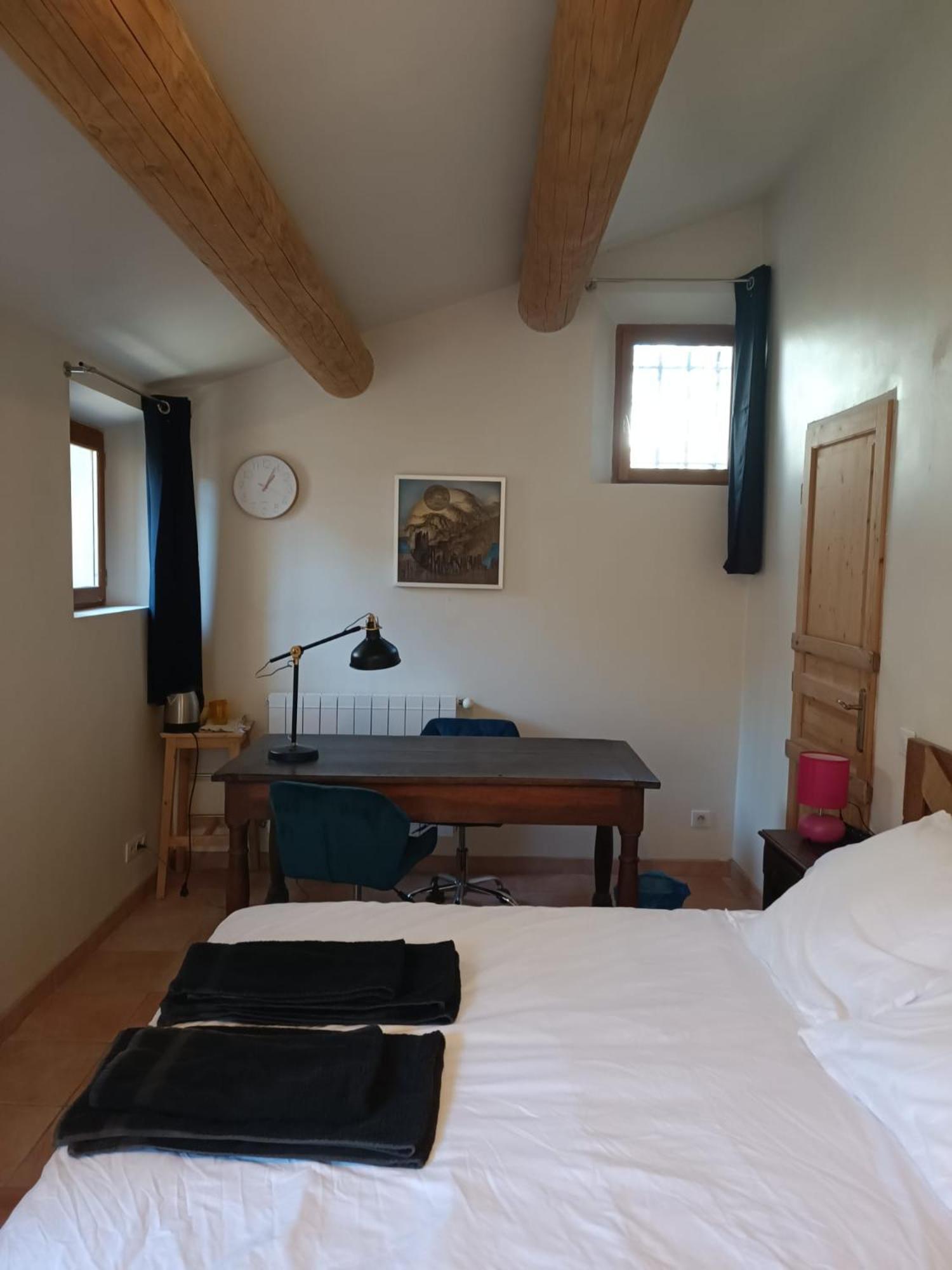 Hotel Lou Boulugi à Aix-en-Provence Extérieur photo